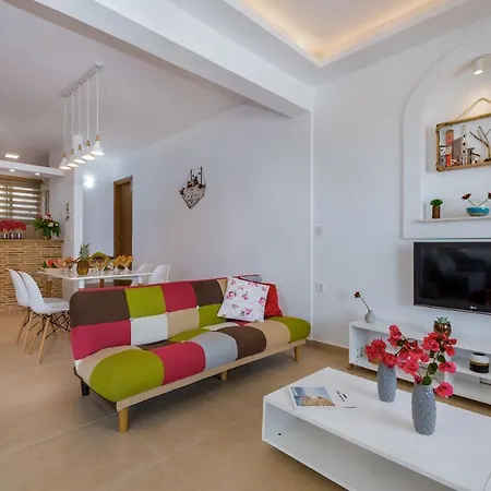 Apartment Gaia House